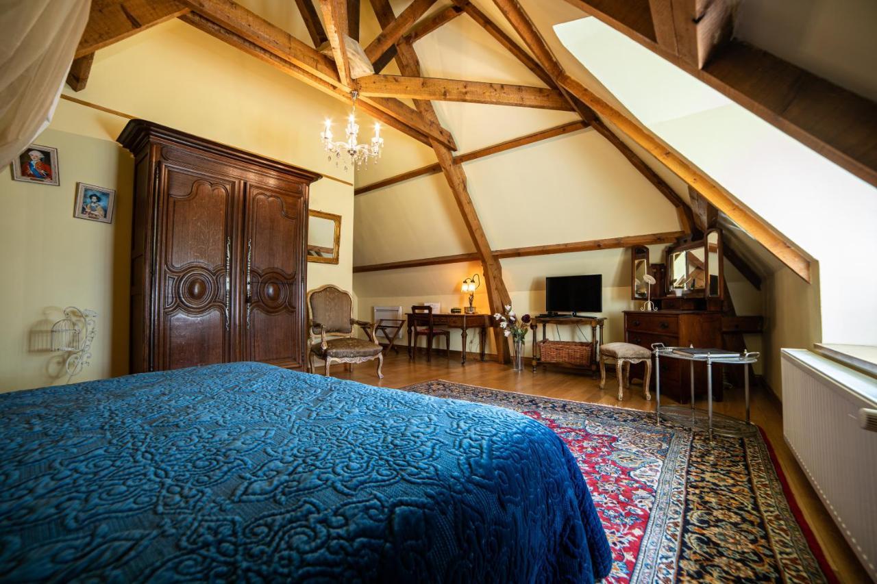 Domaine De La Tour Panzió Saint-Pierre-Canivet Kültér fotó