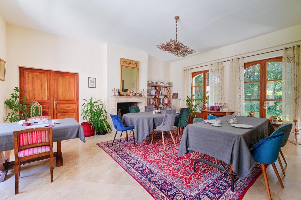 Domaine De La Tour Panzió Saint-Pierre-Canivet Kültér fotó