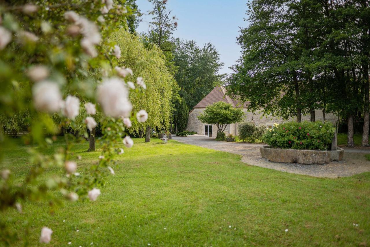Domaine De La Tour Panzió Saint-Pierre-Canivet Kültér fotó
