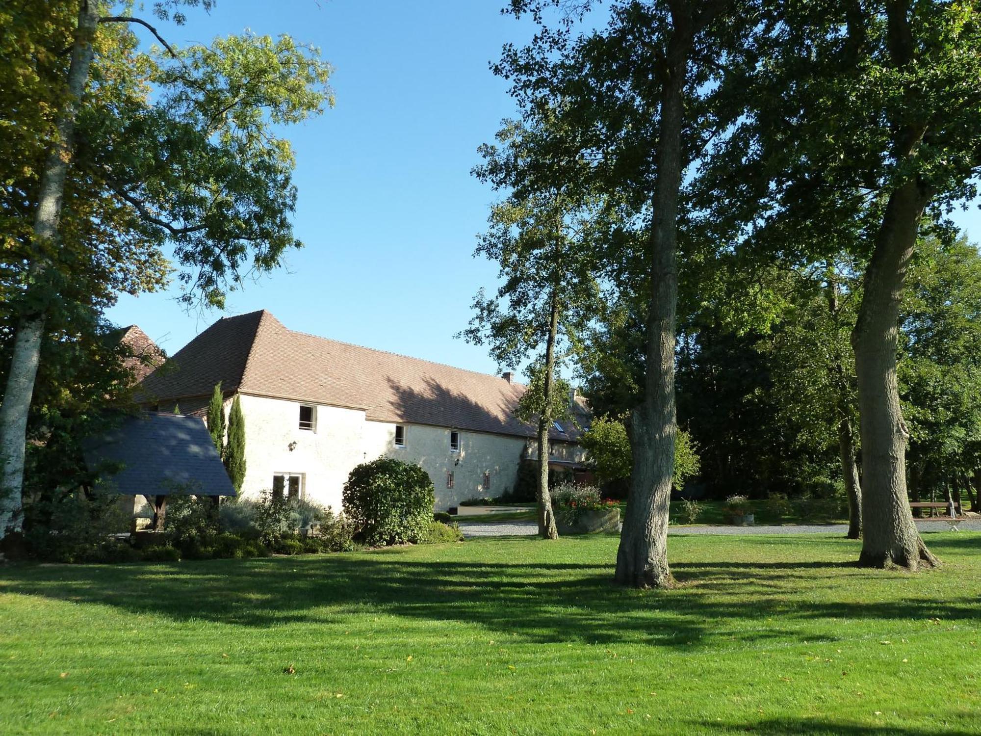 Domaine De La Tour Panzió Saint-Pierre-Canivet Kültér fotó