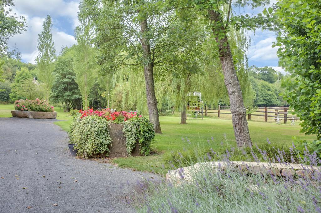 Domaine De La Tour Panzió Saint-Pierre-Canivet Kültér fotó